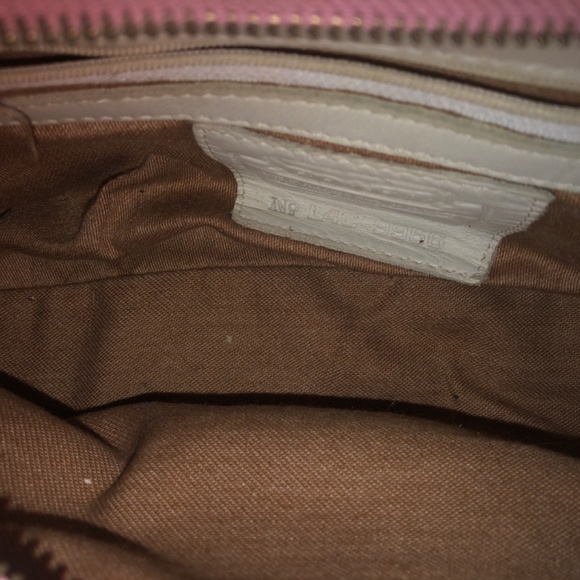 Coach purse - Picture 3 of 3